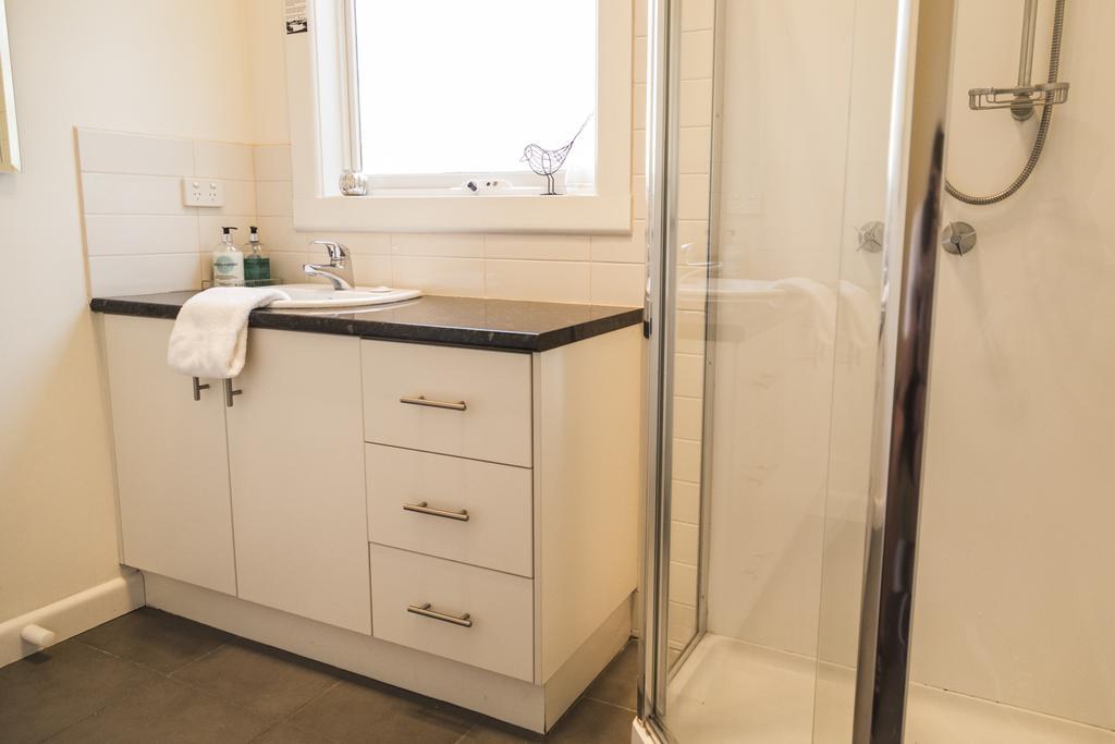 Simmers Serviced Apartments Williamstown Room photo