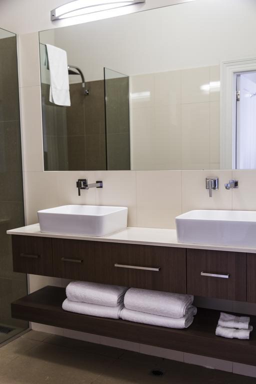 Simmers Serviced Apartments Williamstown Room photo